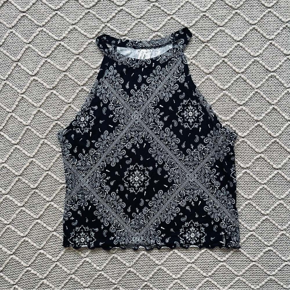 Black and White Graphic Crop Tank Top XL Paisley Print Cami